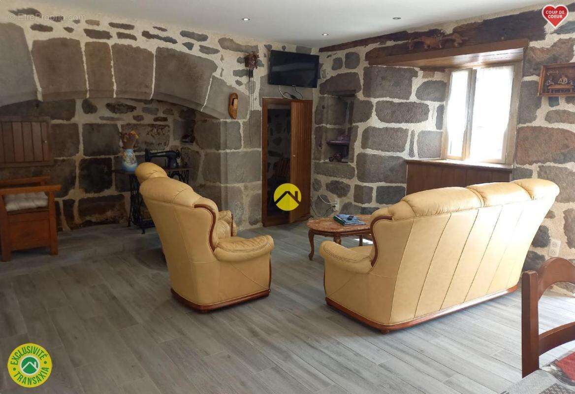 Maison à PIERREFORT