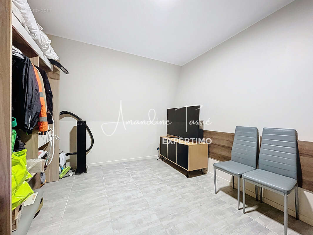 Appartement à COMPEYRE