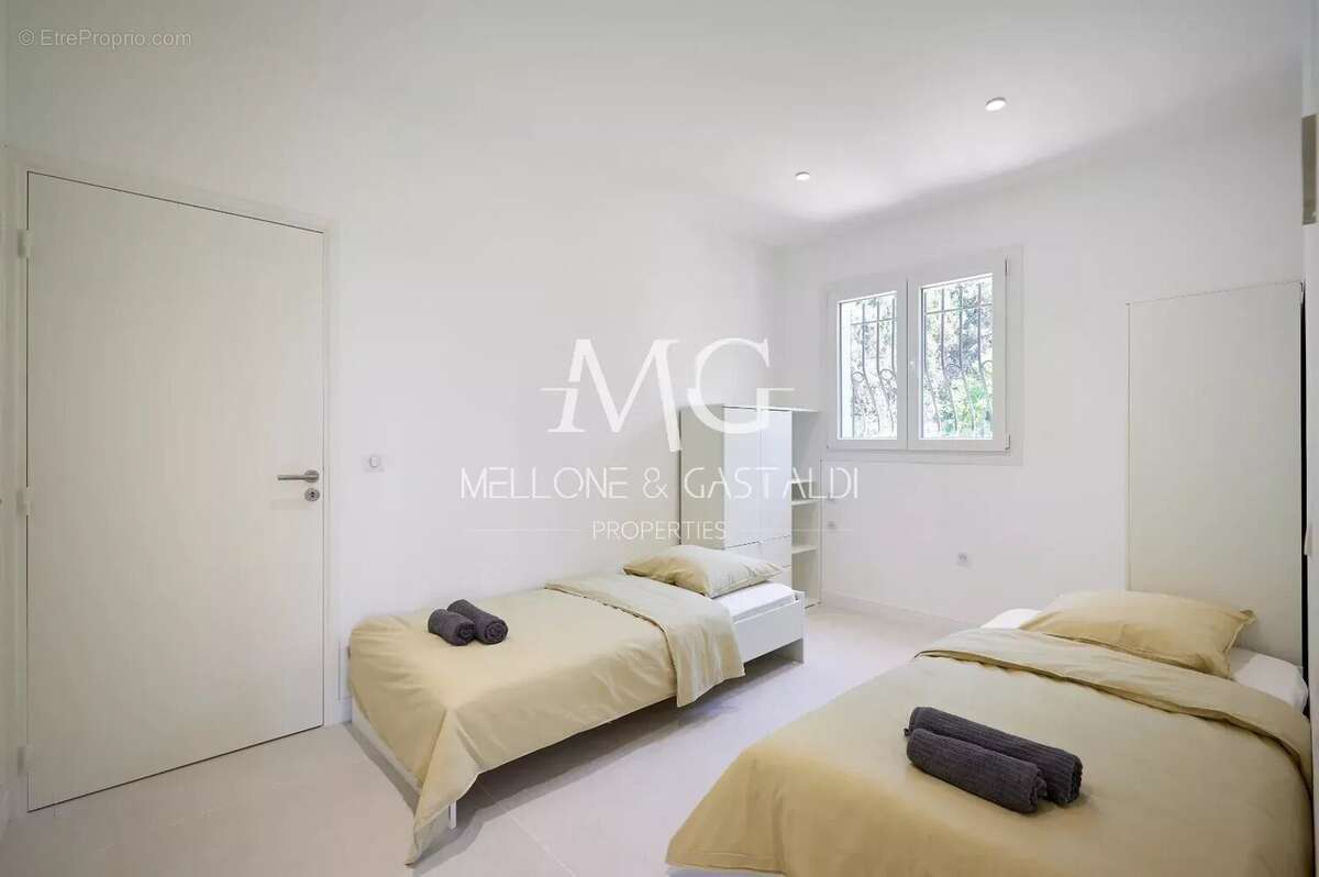 Maison à MOUGINS