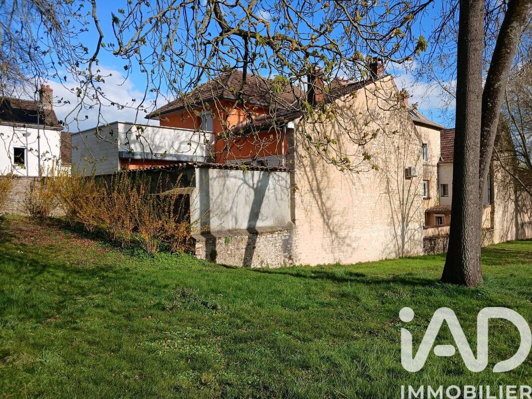 Photo 1 - Appartement à CHAMPFORGEUIL