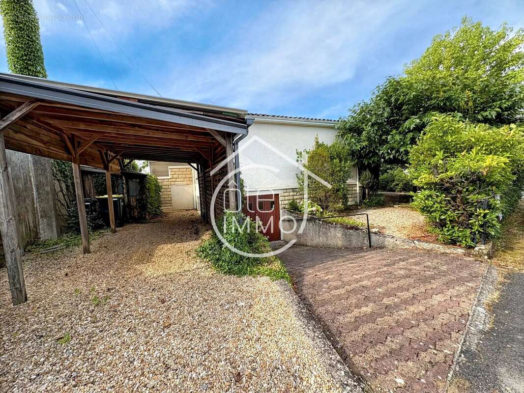 BERGERAC : Maison sur sous-sol 4 pièces de 105m² avec jardin - photo 11