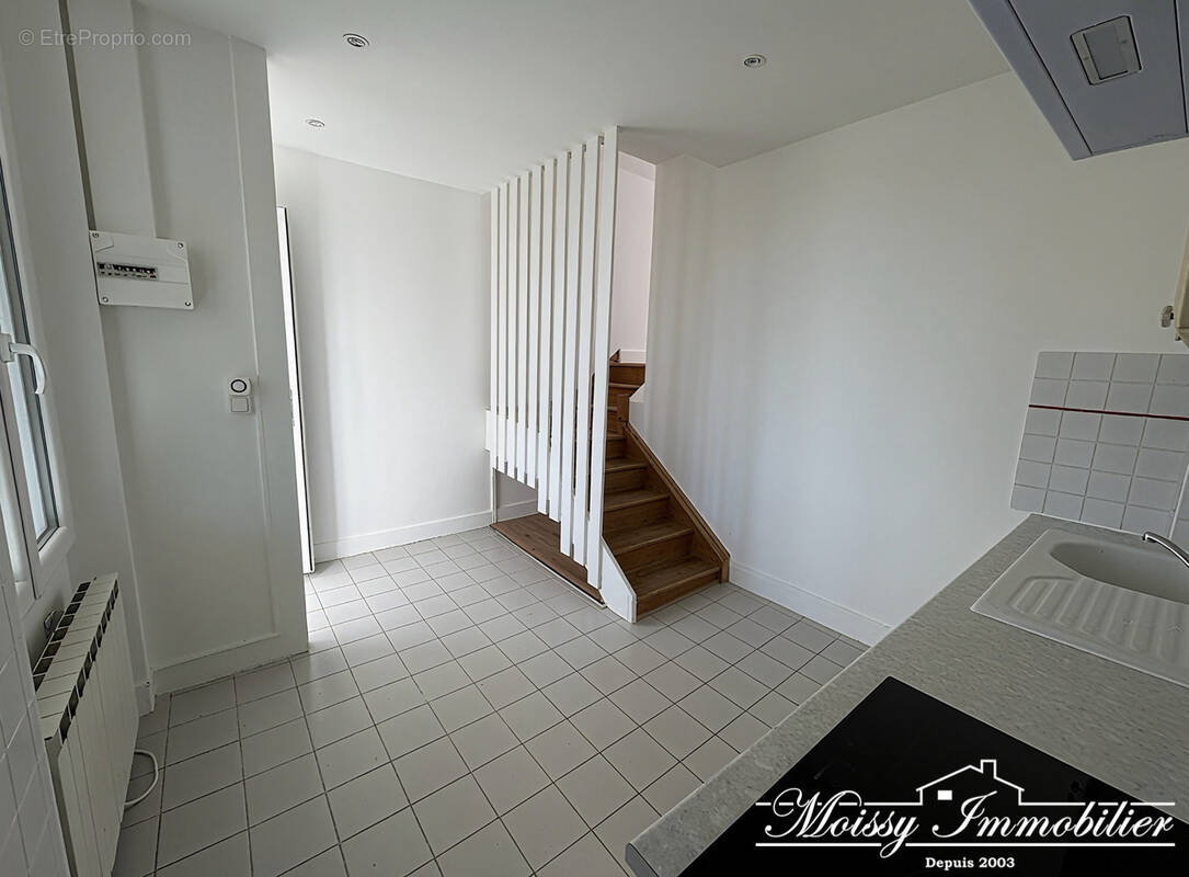 Appartement à MOISSY-CRAMAYEL