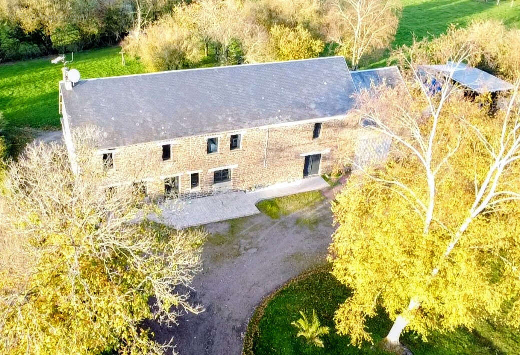 Maison à SAINT-PLANCHERS
