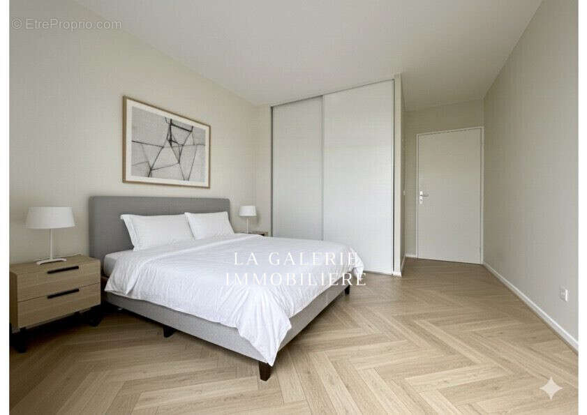 Appartement à SURESNES