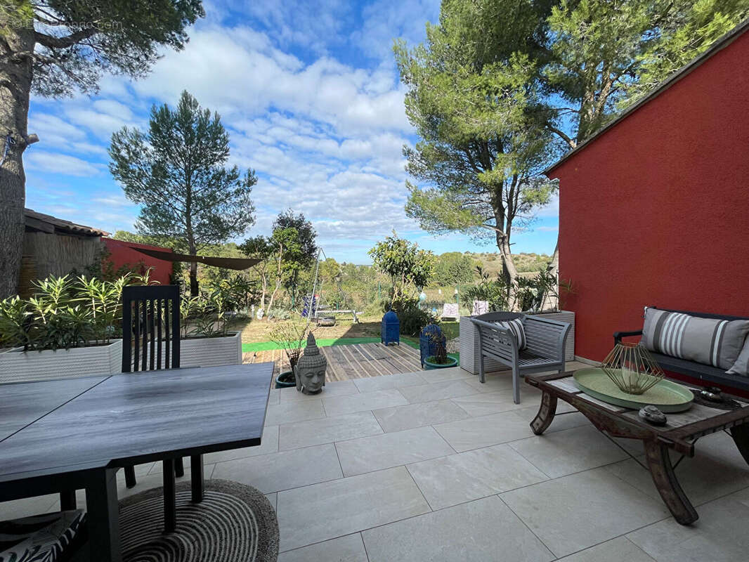 Maison à SAUVETERRE