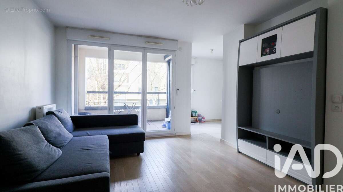 Photo 3 - Appartement à BOURG-LA-REINE