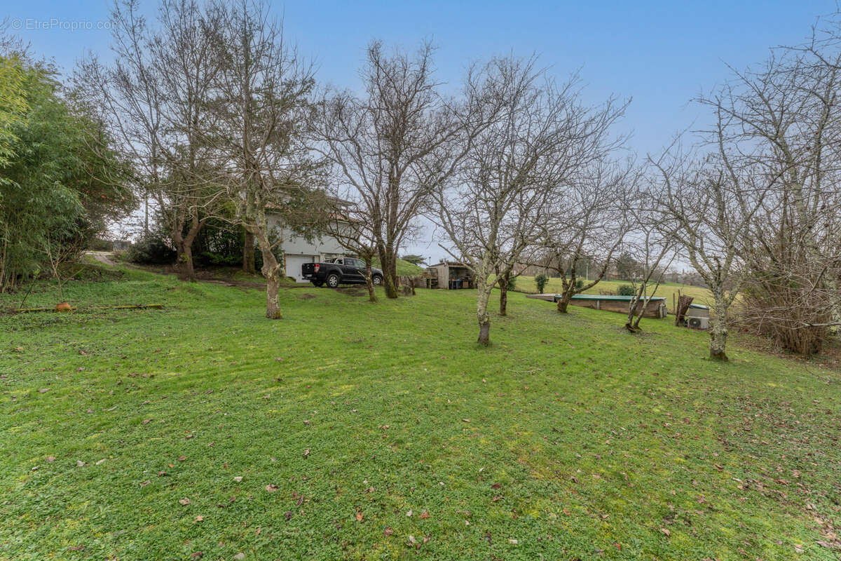 Maison à CARIGNAN-DE-BORDEAUX