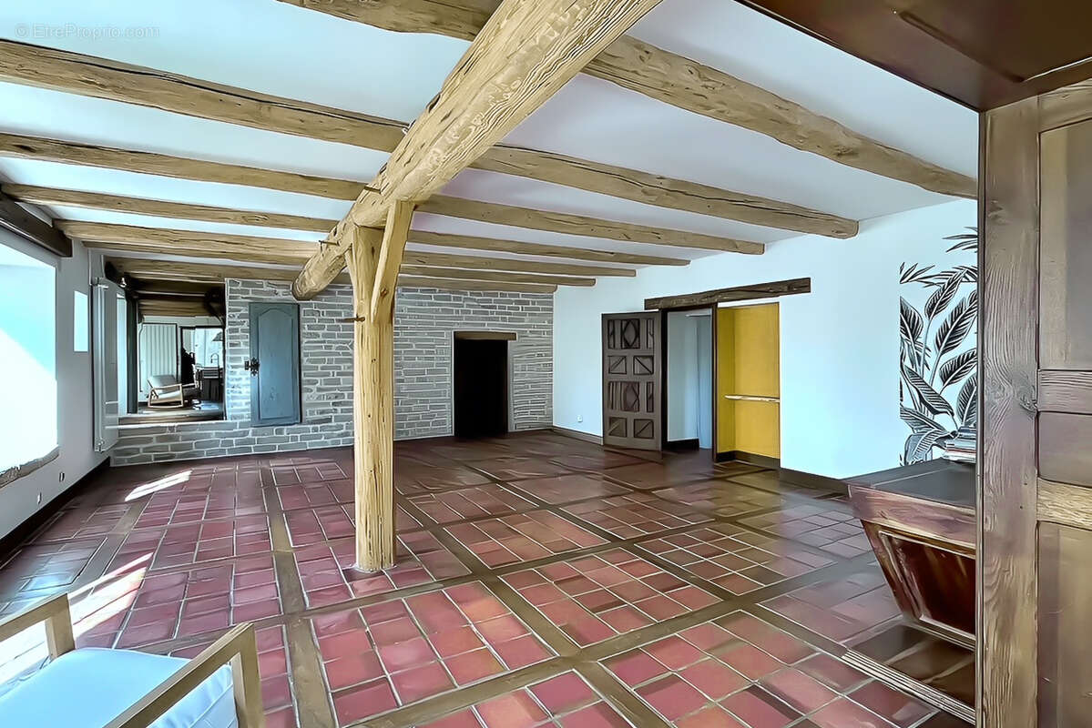 Maison à SAINTE-SOULLE