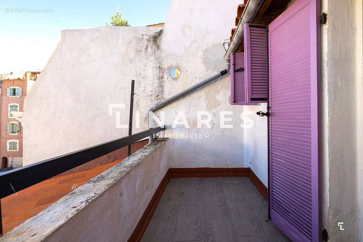 Appartement à MARSEILLE-2E