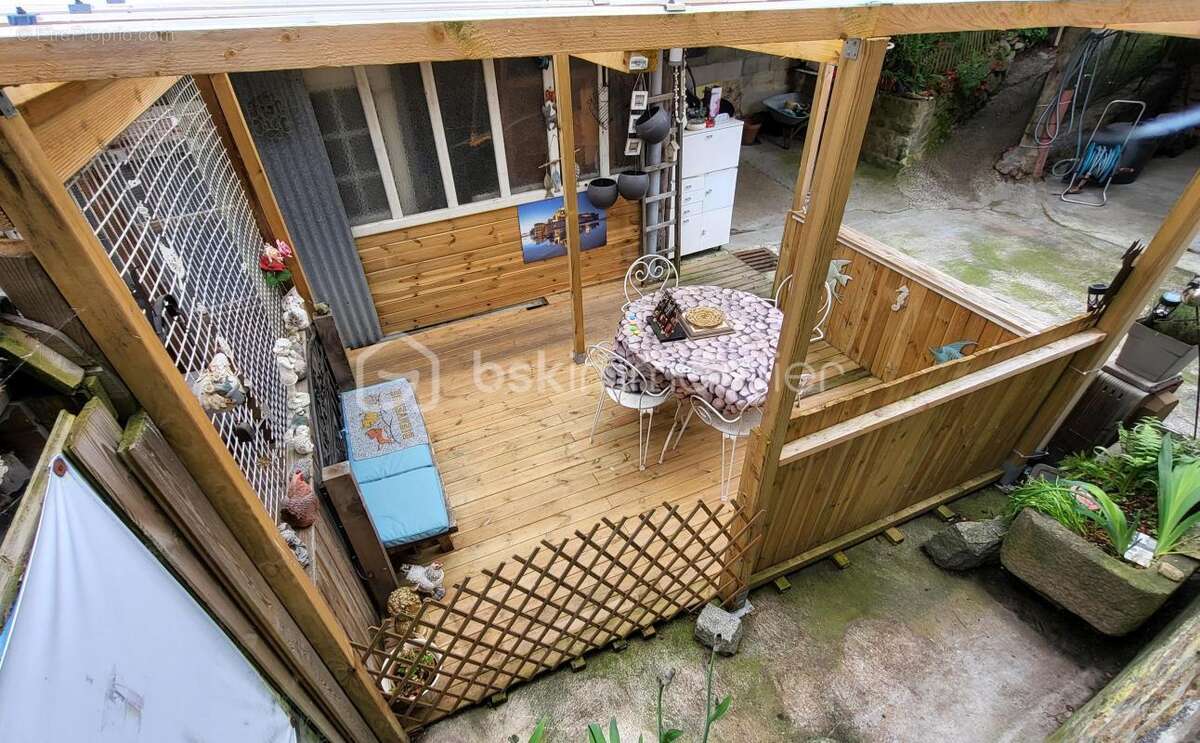 Maison à LE MESNIL-GILBERT