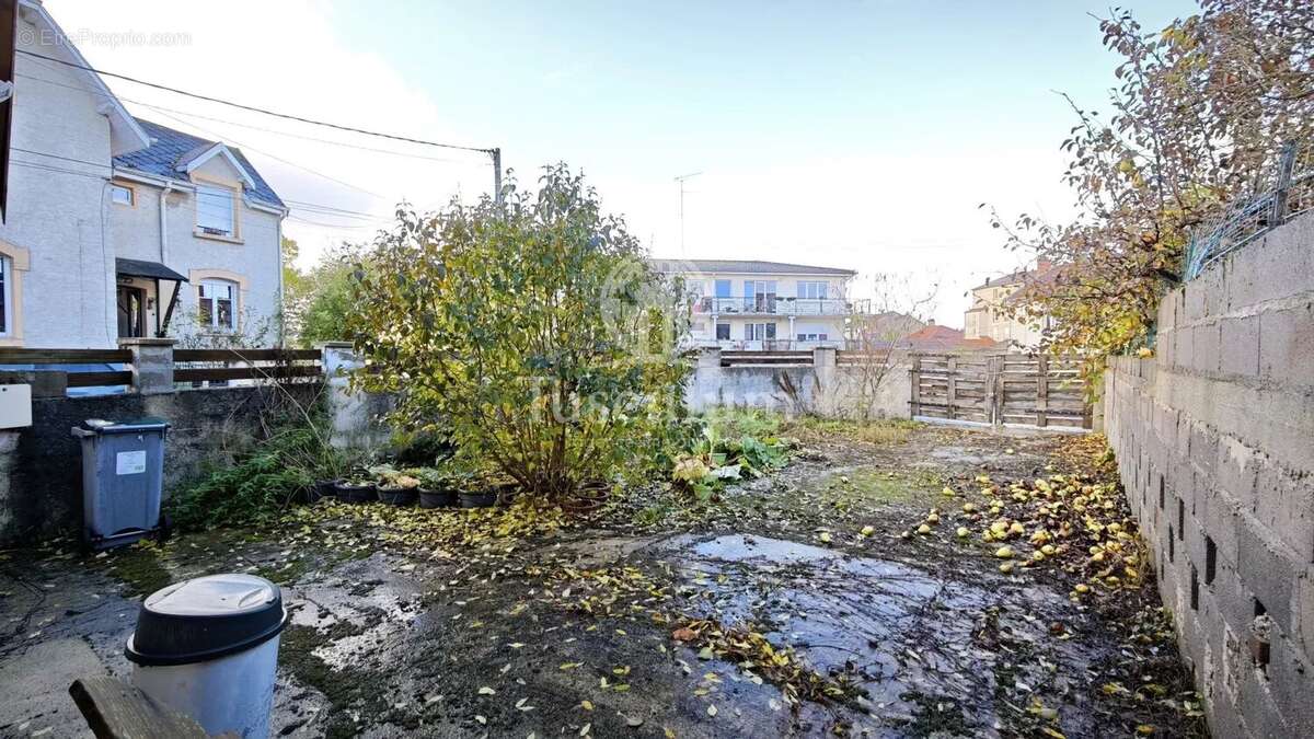 Appartement à JARNY