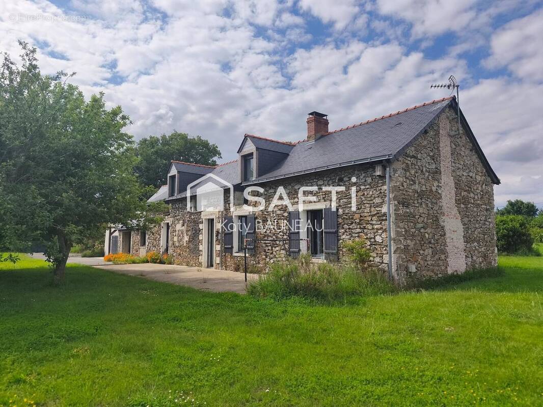 Photo 1 - Maison à MOZE-SUR-LOUET