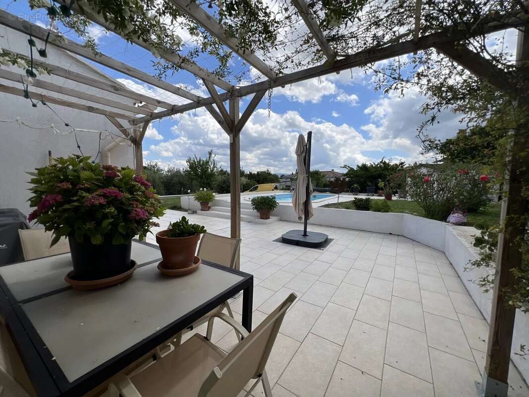 Maison à SAINT-MAXIMIN-LA-SAINTE-BAUME