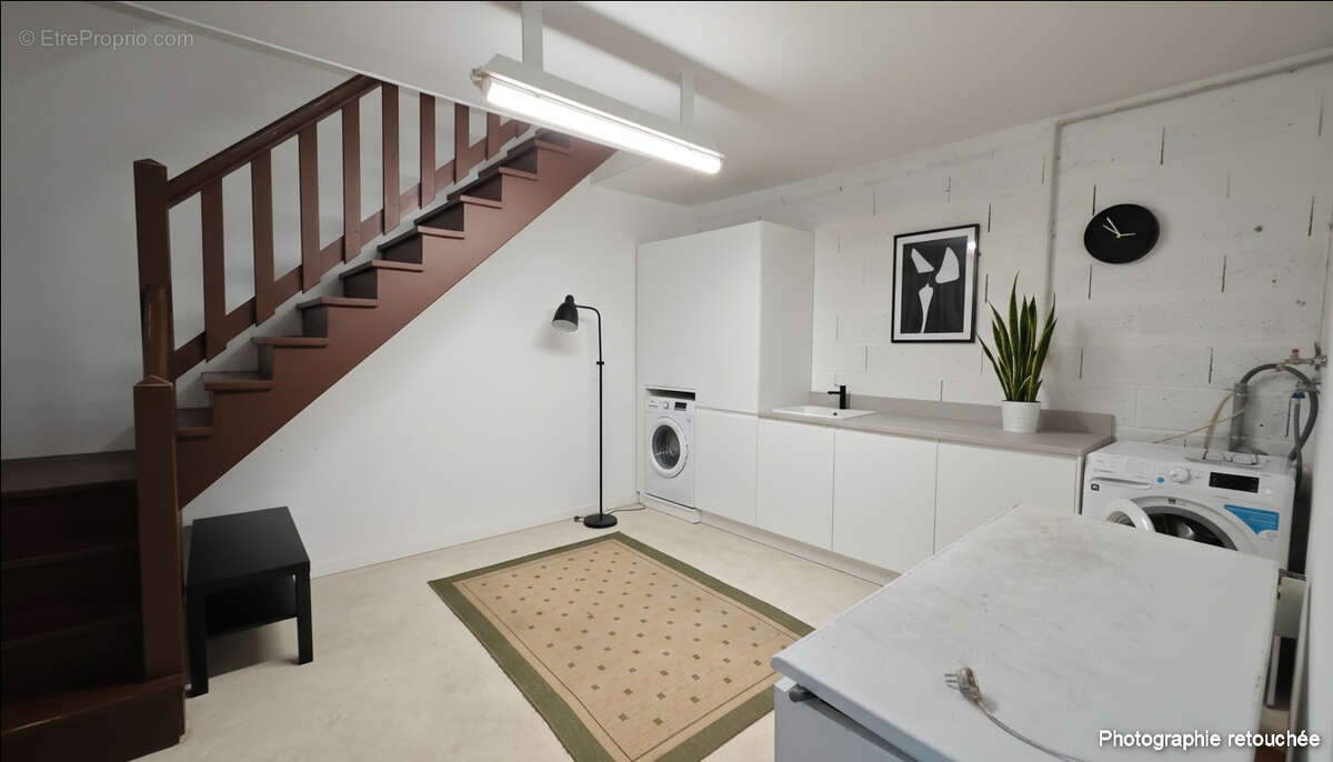 Commerce à VILLENEUVE-SUR-YONNE