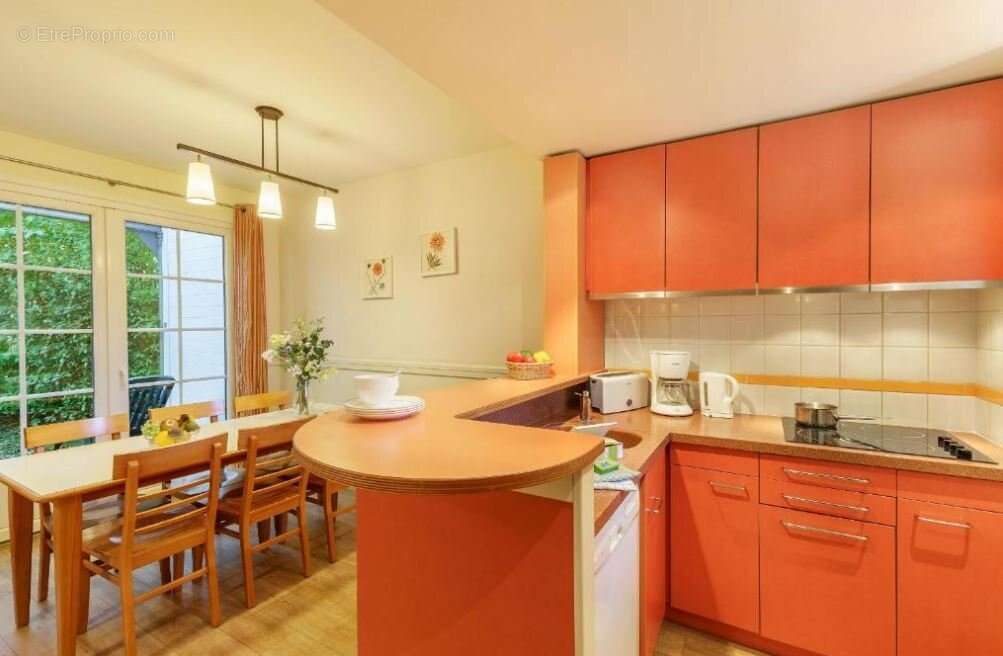 INVESTISSEMENT LOCATIF  CHAMOUILLE  Résidence tourisme Center Parcs Le Lac d'Ailette  6,32 % de rentabilité - photo 3