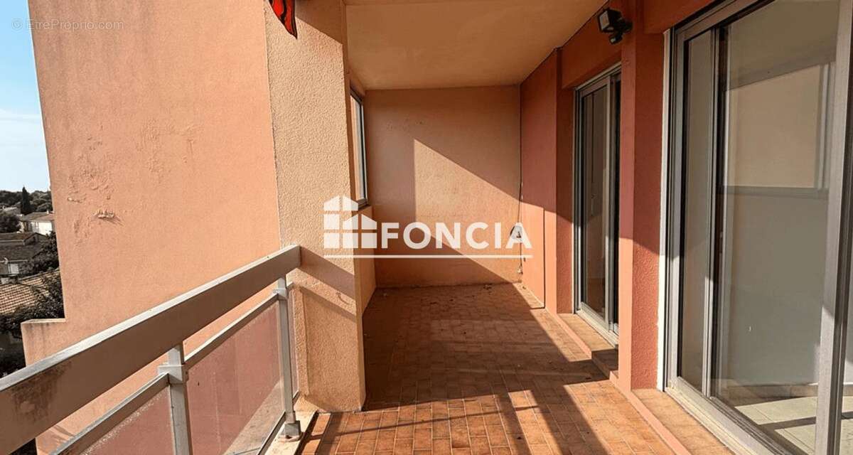 Appartement à LA LONDE-LES-MAURES