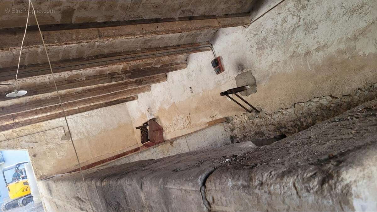 Appartement à LUNEL-VIEL