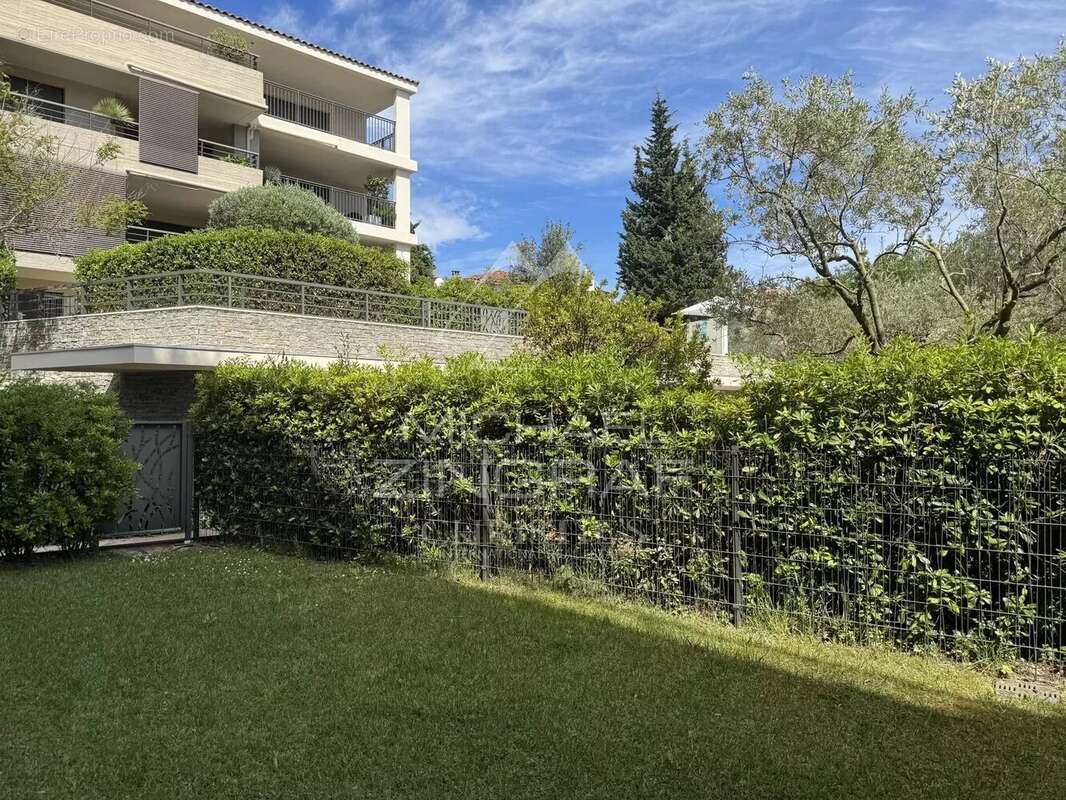 Appartement à SAINT-TROPEZ