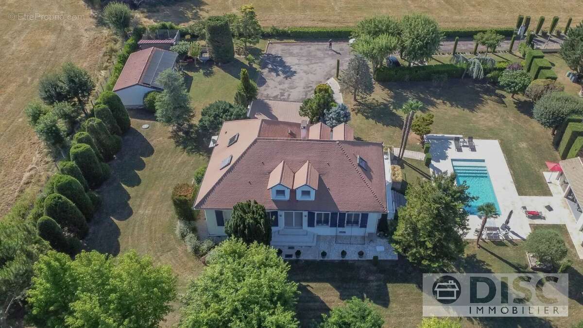 Belle propriété avec piscine à quelques minutes du centre de Caussade - photo 28
