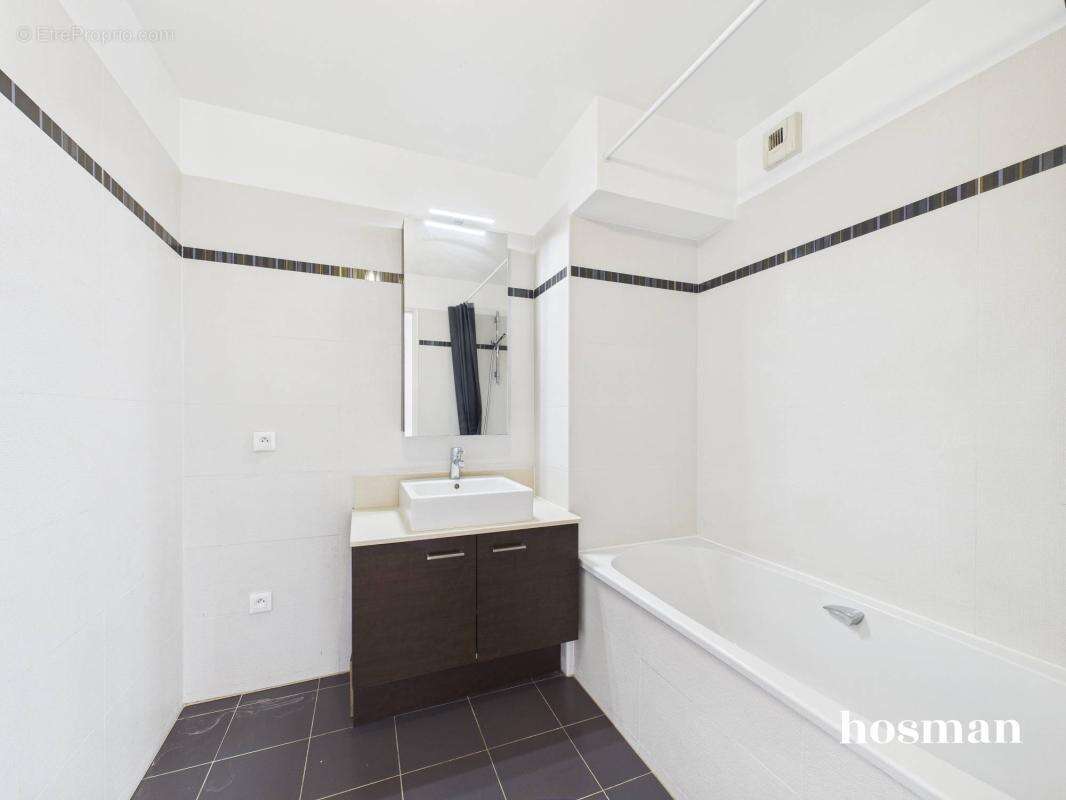 Appartement 2 pièces de 56 m² avec terrasse et parking - Avenue Sisley, Suresnes - photo 14