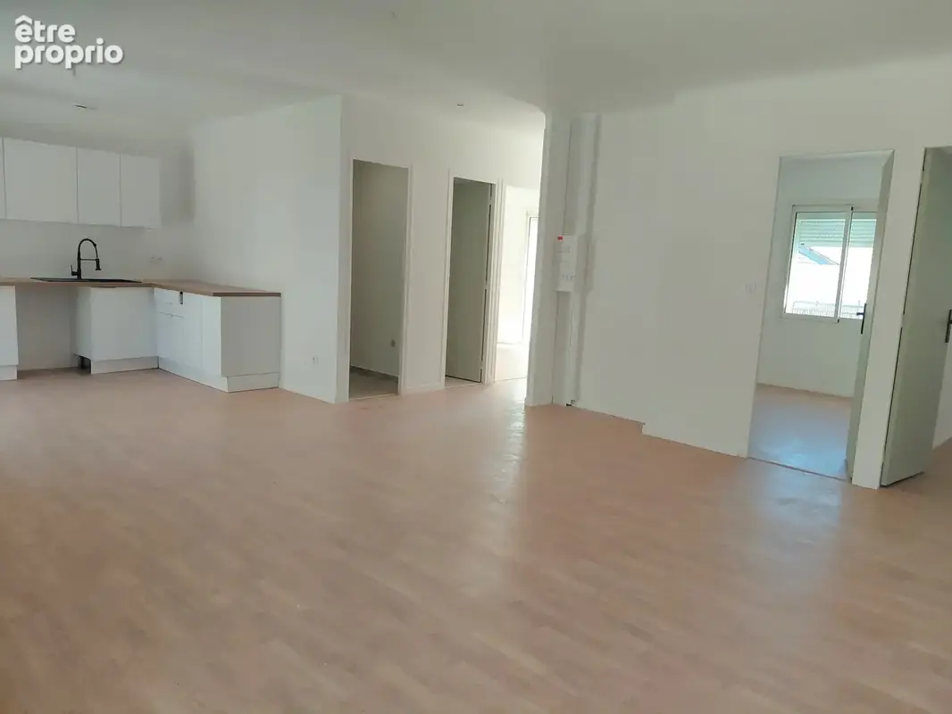 Appartement entièrement rénové avec grande terrasse Centre ville tout proche - photo 7