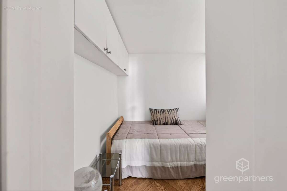 Appartement à PARIS-14E