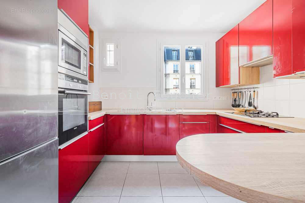Appartement à PARIS-10E