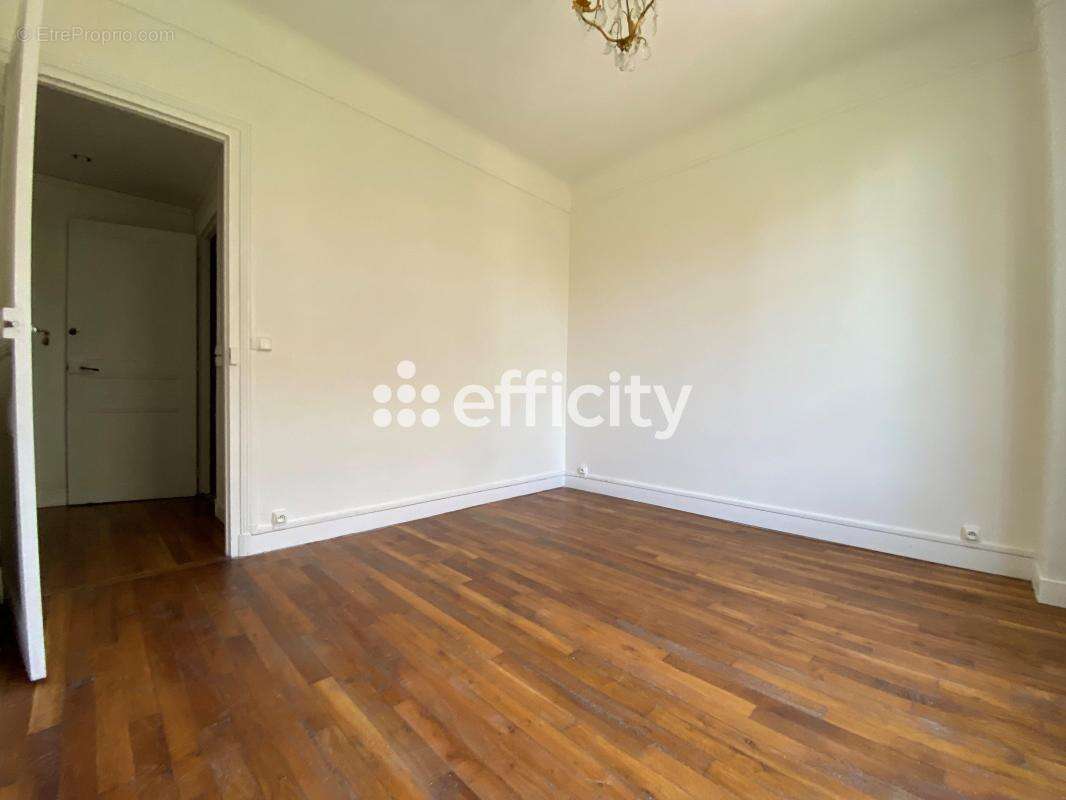 Appartement à VILLENEUVE-LE-ROI