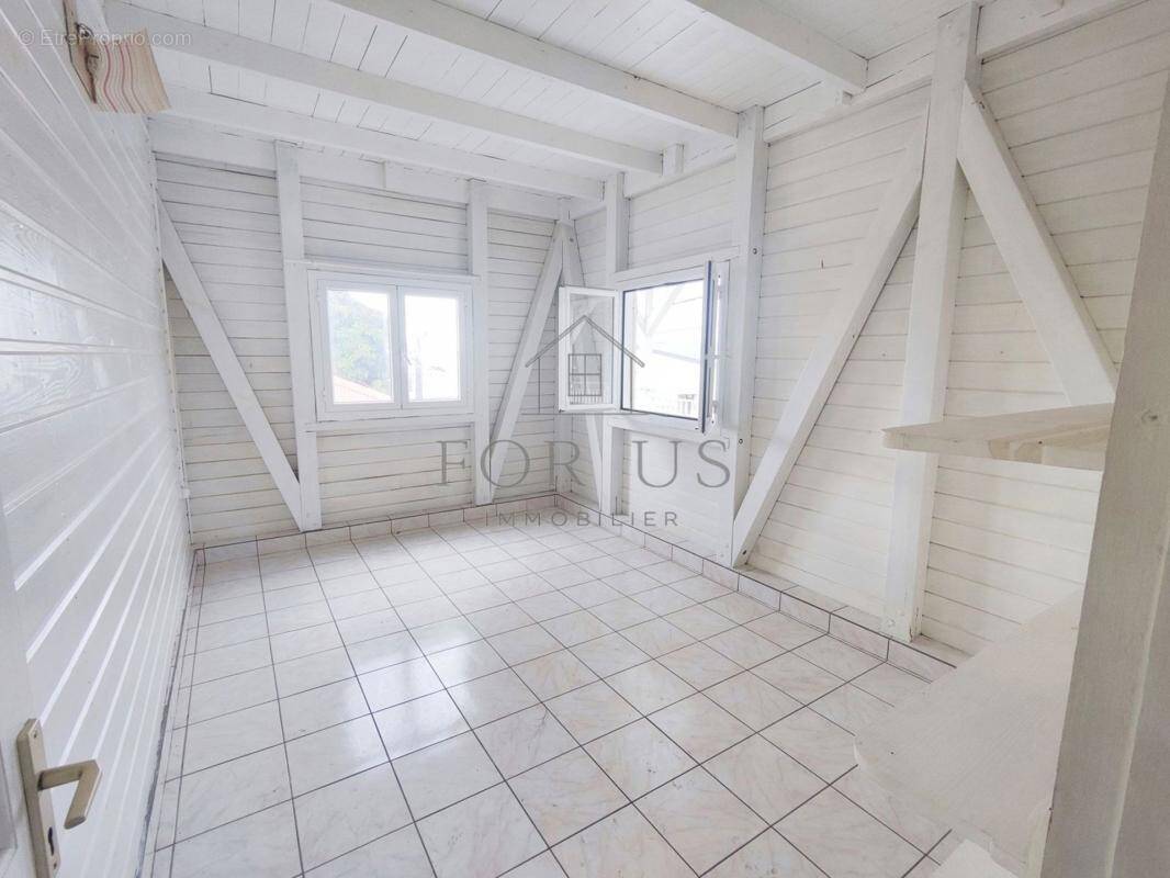 Maison à BASSE-TERRE