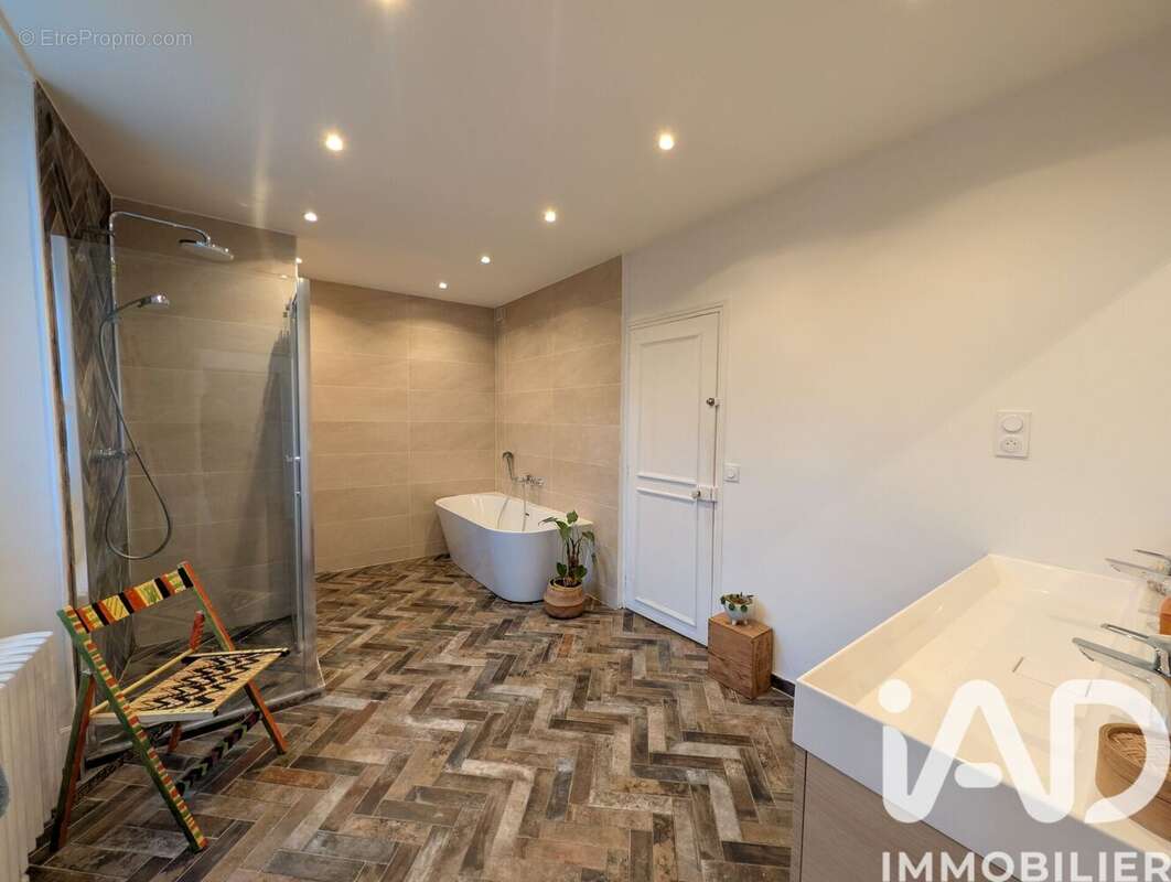 Maison 220 m² à Melun  - photo 6