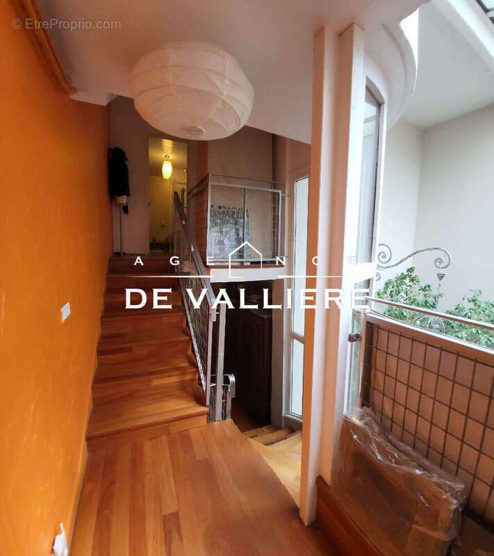 Appartement à NANTERRE