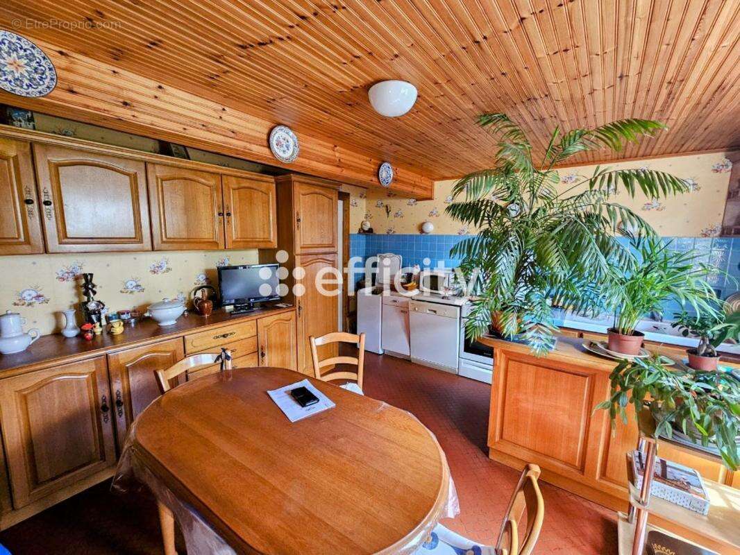 Maison à SAINTE-RADEGONDE