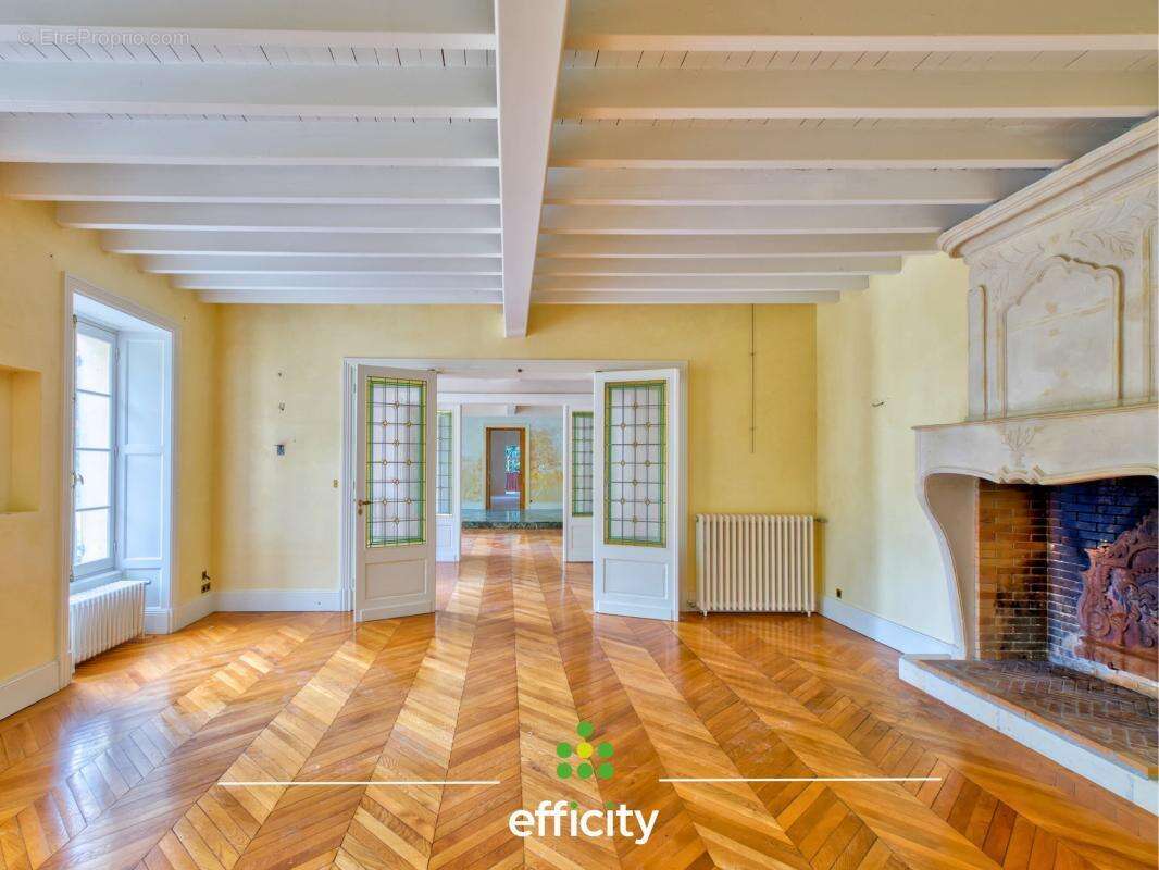 Maison à MORTAGNE-SUR-GIRONDE