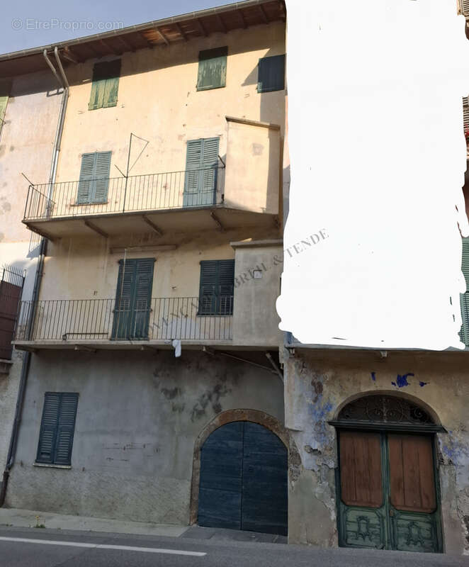 Appartement + local commercial + 2 grandes caves - photo 7