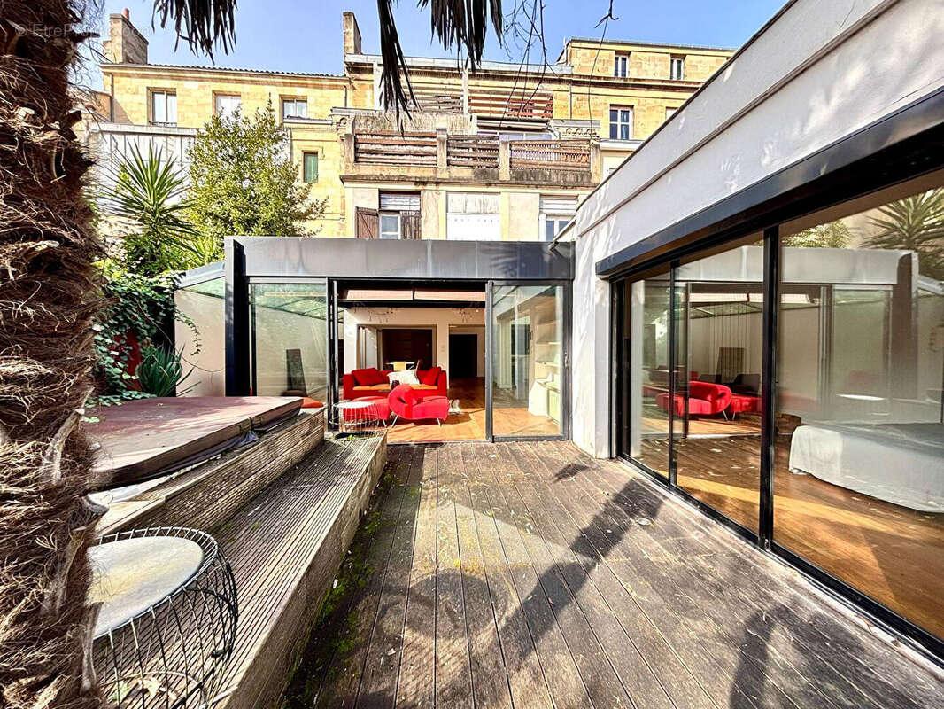 Appartement à BORDEAUX