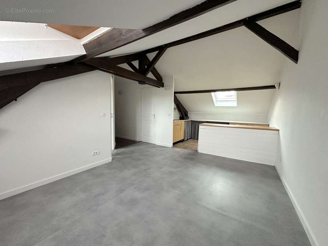 Appartement à CORBEIL-ESSONNES