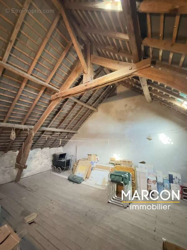 Maison à SAINT-ELOI