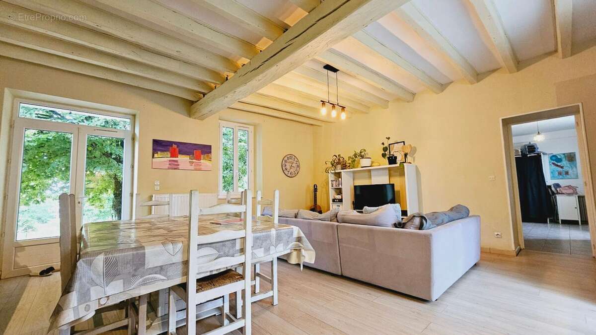 Maison à SAINT-GERMAIN-DU-PUY