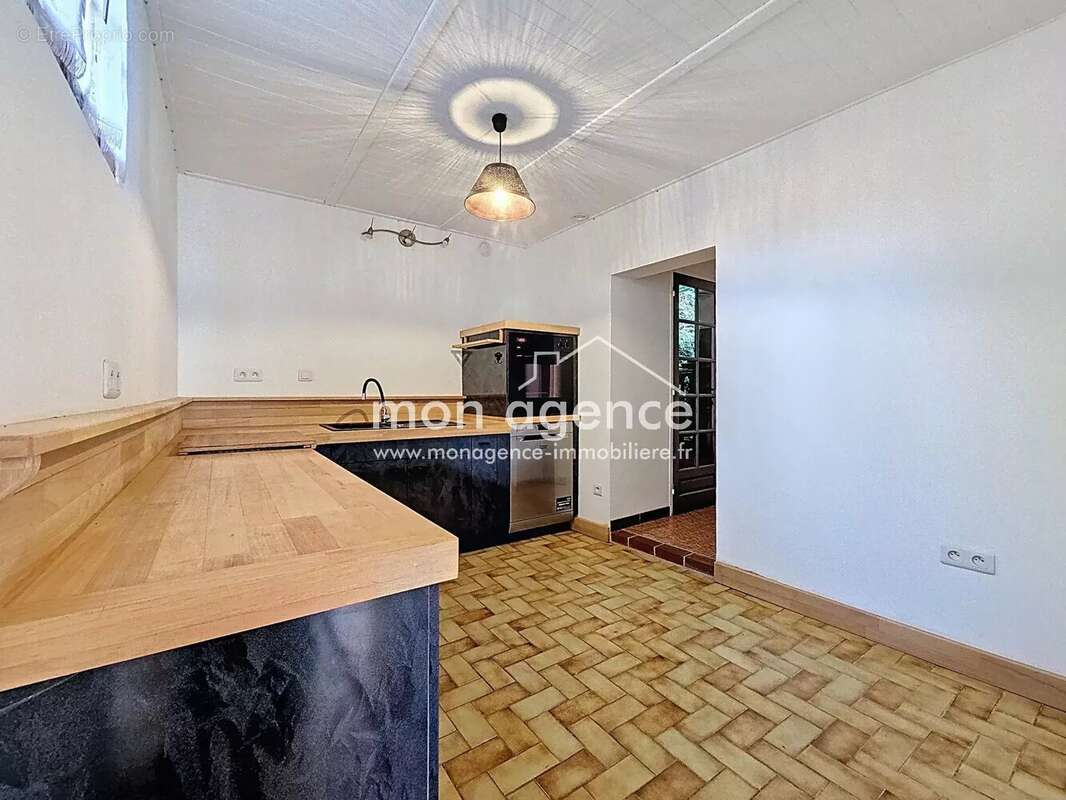 Maison à LES AUTHIEUX-SUR-LE-PORT-SAINT-OUEN