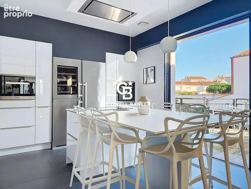 Les Sables-d’Olonne – Quartier des Présidents – Villa rénovée avec piscine à 50 m de la plage - photo 5