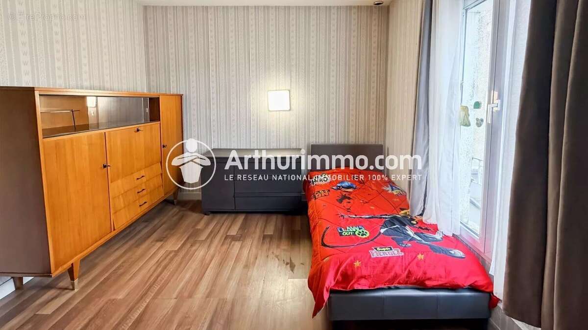 Maison à SAINTRY-SUR-SEINE