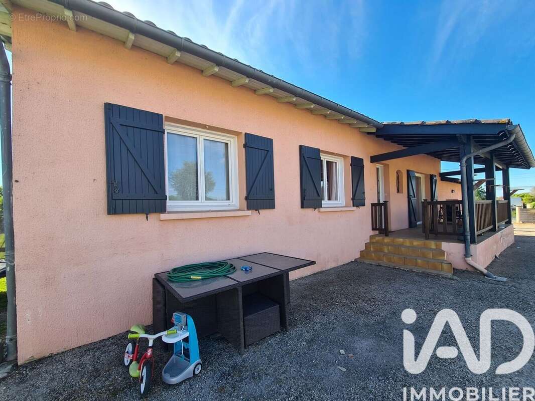 Photo 2 - Maison à LA VILLE-DIEU-DU-TEMPLE