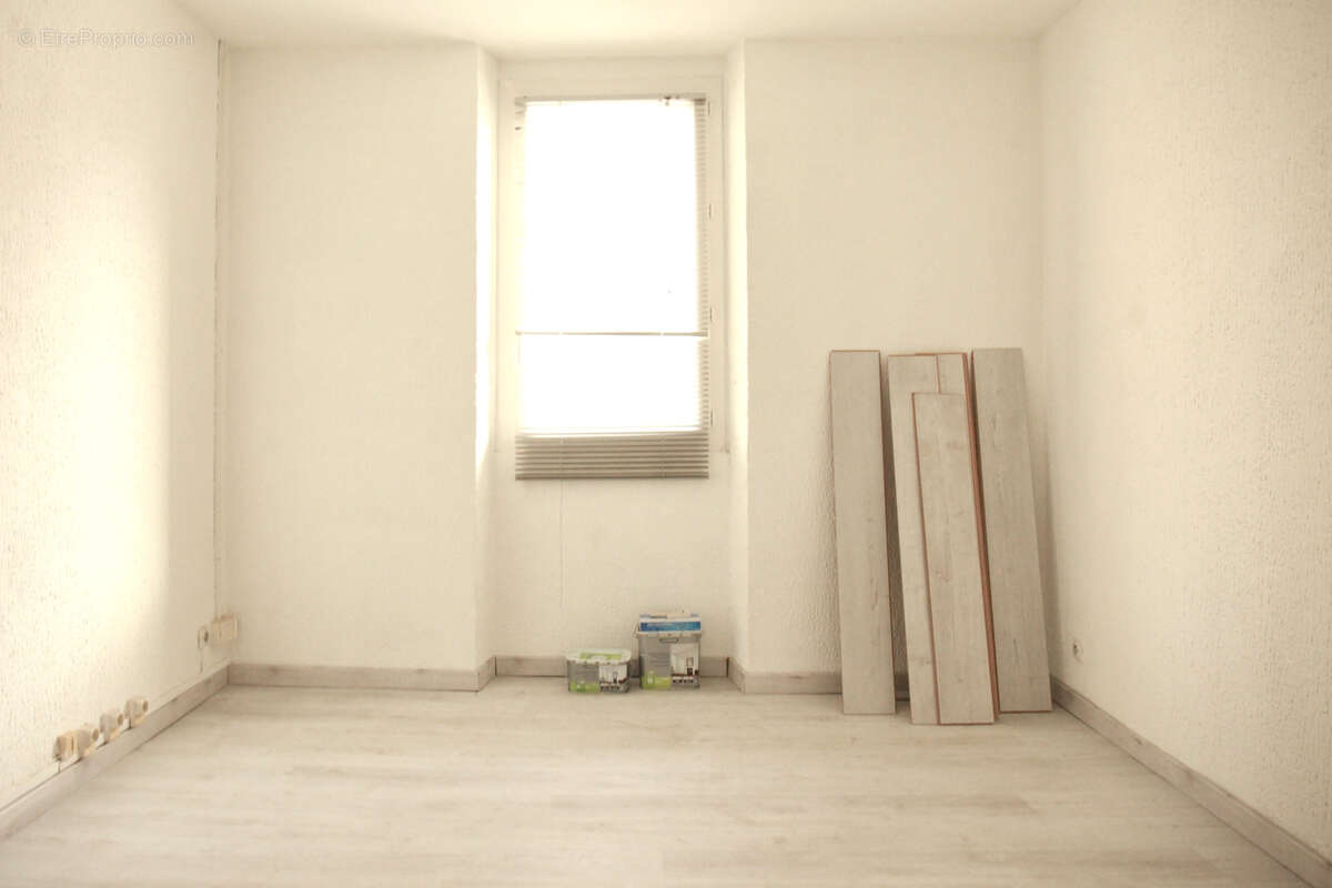 Commerce à MARSEILLE-6E