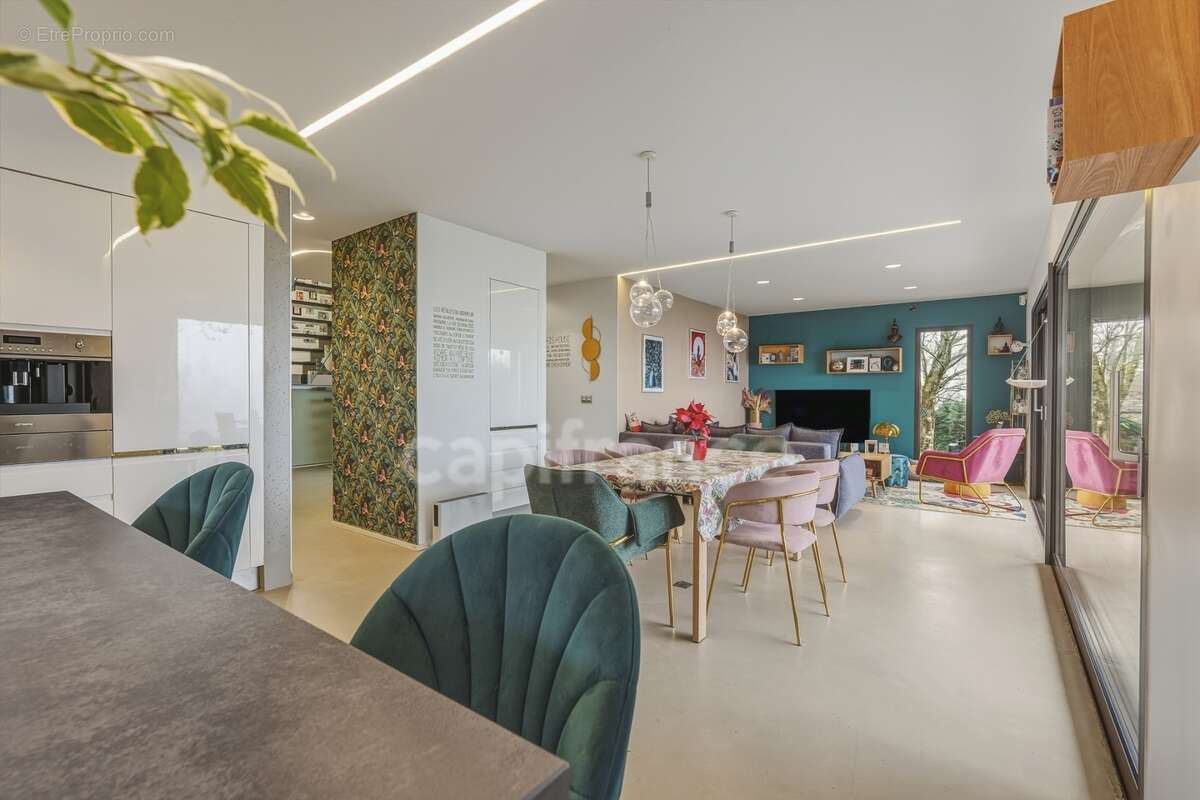 Maison à vendre 7 pièces CROZET (01) - photo 26