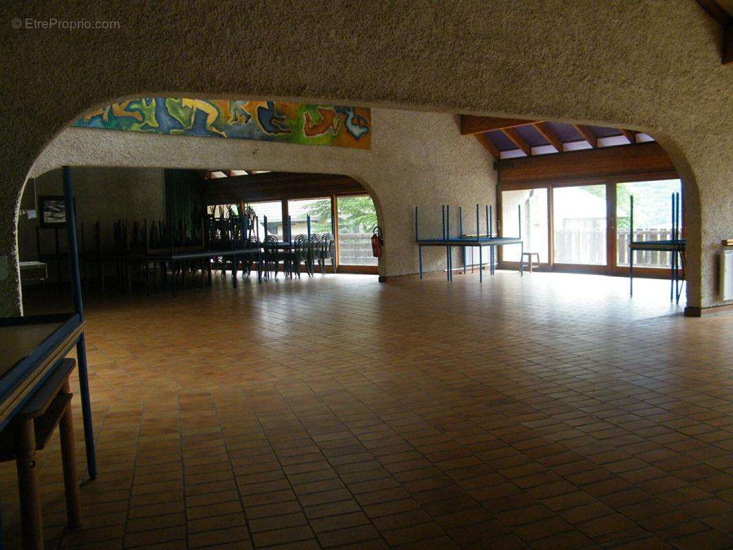 Terrain à CHATEAUROUX-LES-ALPES