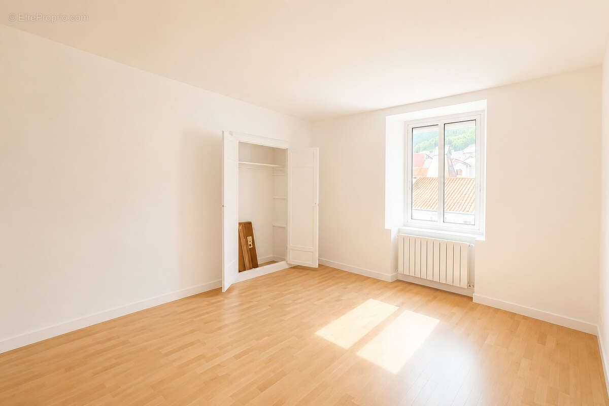 PONT-DE-ROIDE ? Appartement T3 avec bureau, cave et parking - photo 7