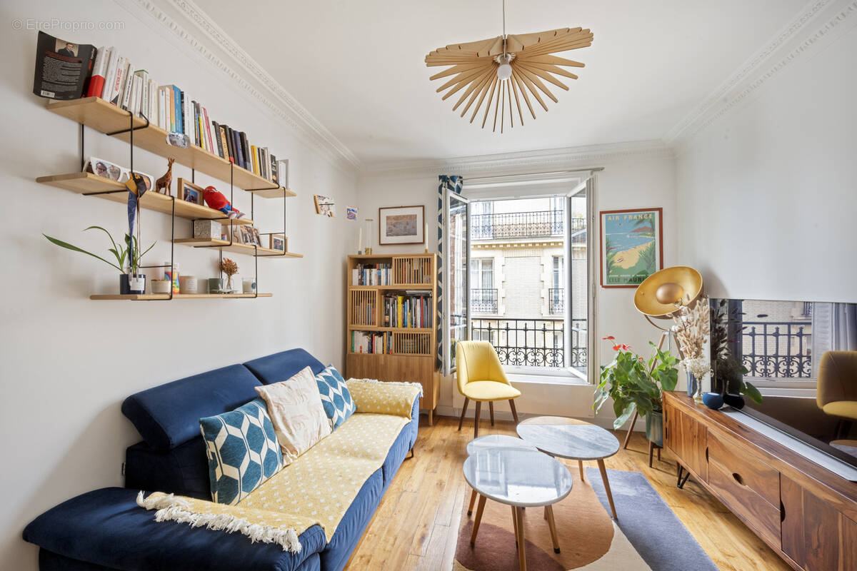 Appartement à PARIS-14E