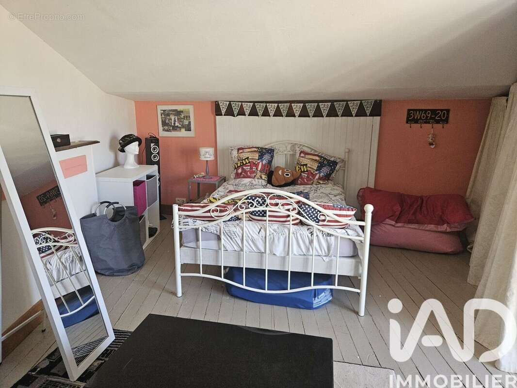 Maison 371 m² à Souvigne  - photo 7
