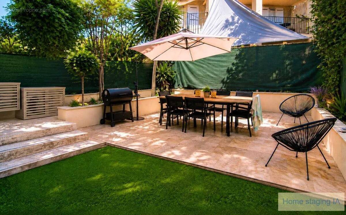 Maison à ROQUEBRUNE-SUR-ARGENS