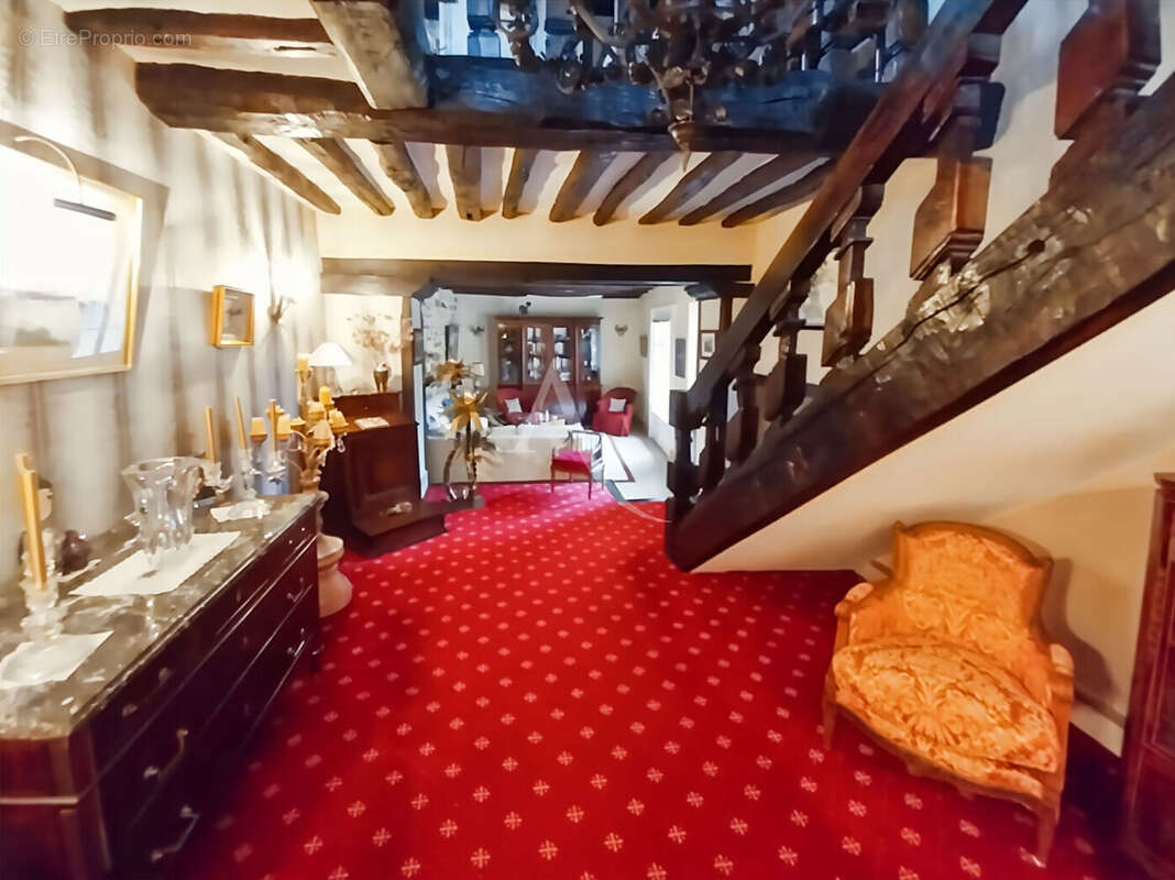 Maison à MEZY-SUR-SEINE